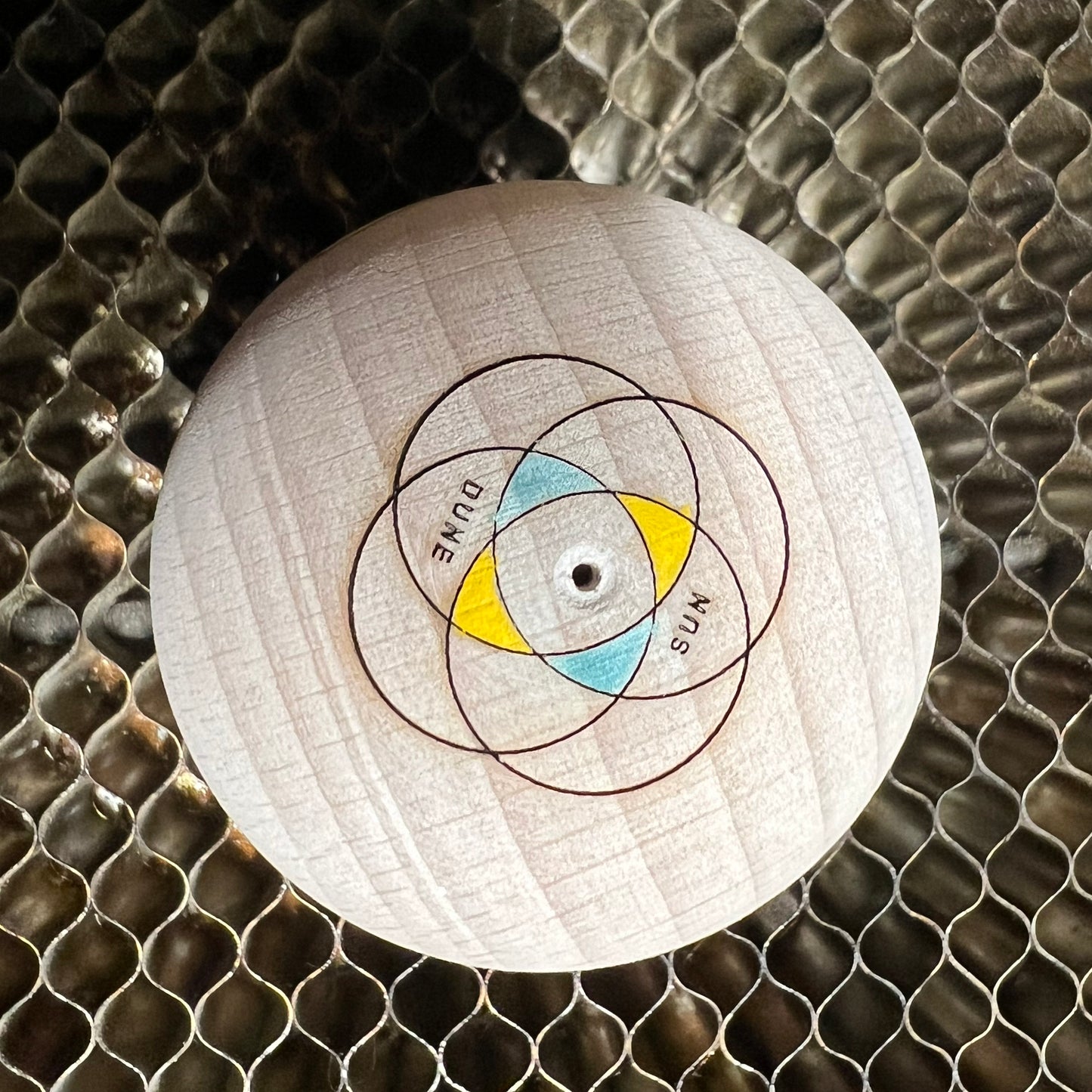 * 7of9 Nucleus Custom: Rubber Wood