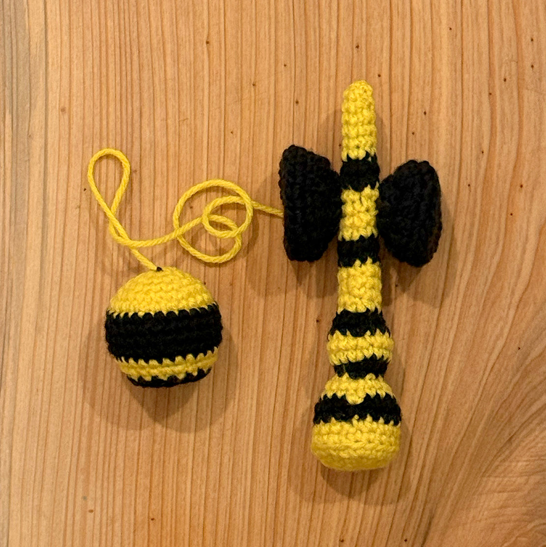 !   Knitted Kendamas