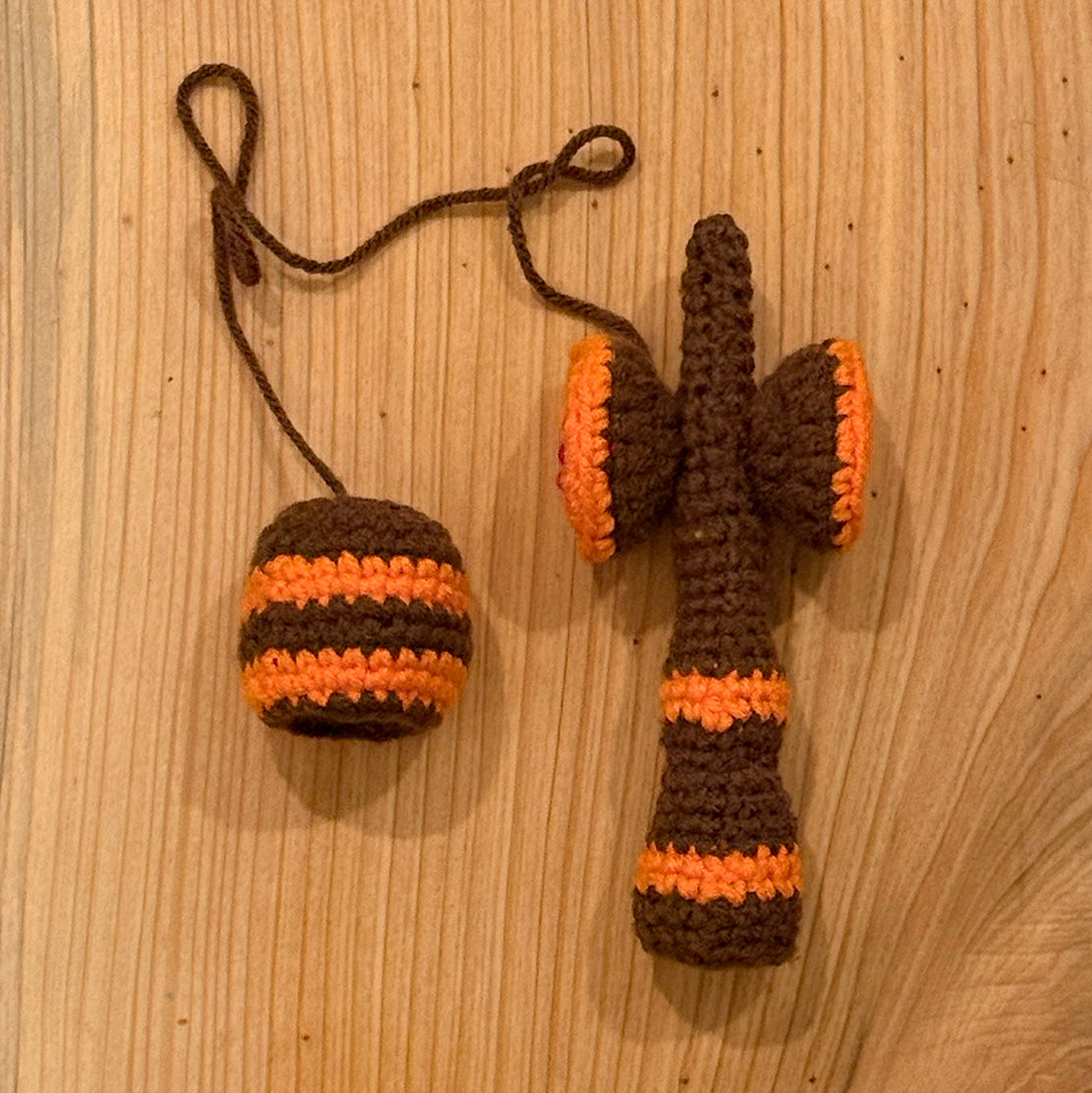 !   Knitted Kendamas