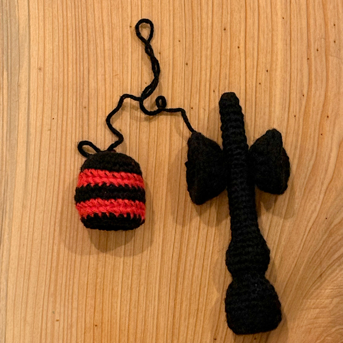 !   Knitted Kendamas