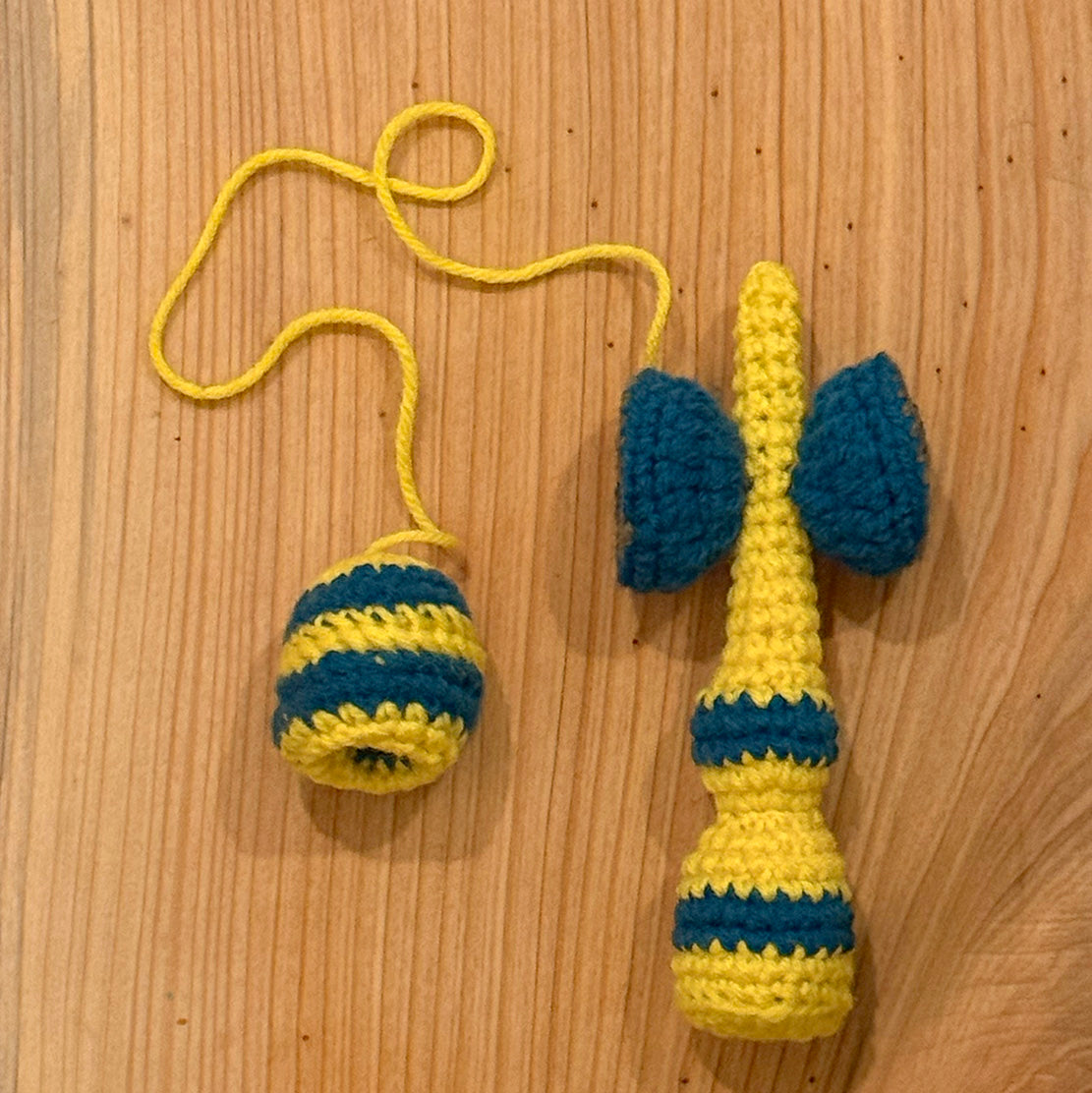 !   Knitted Kendamas