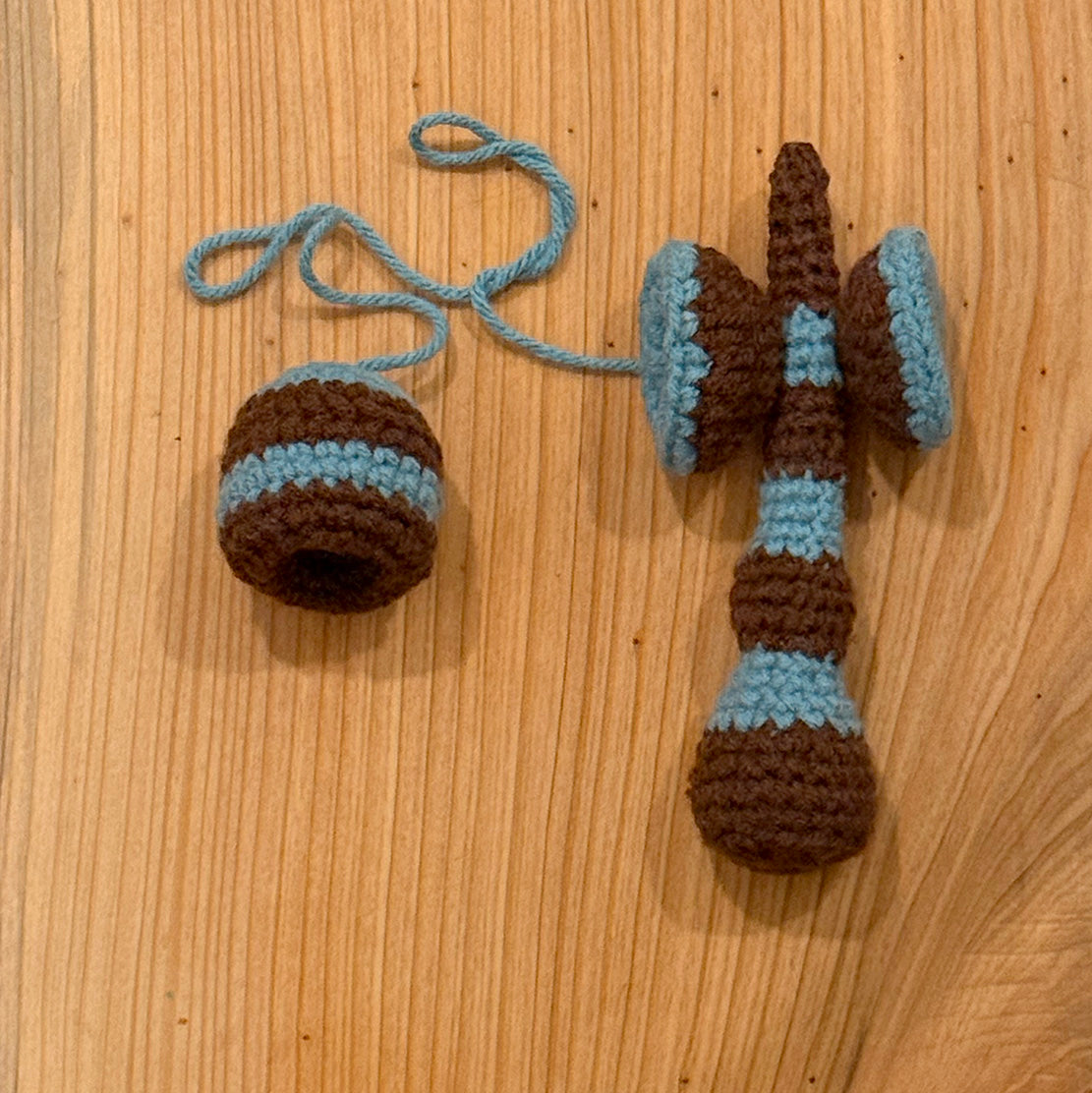 !   Knitted Kendamas