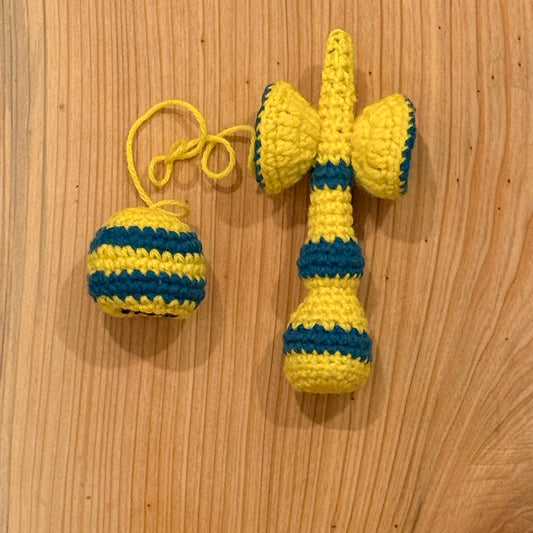 !   Knitted Kendamas