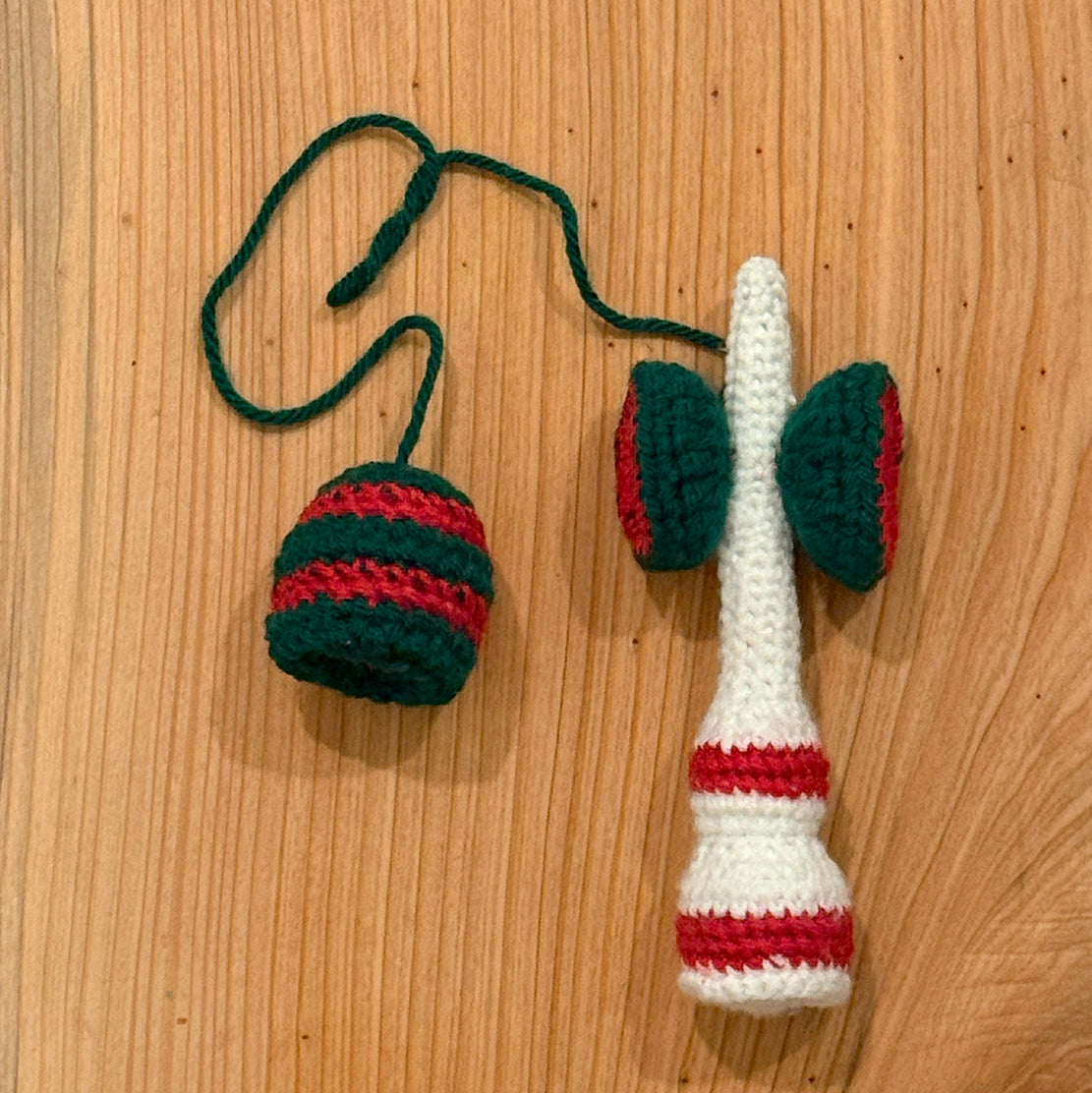 !   Knitted Kendamas