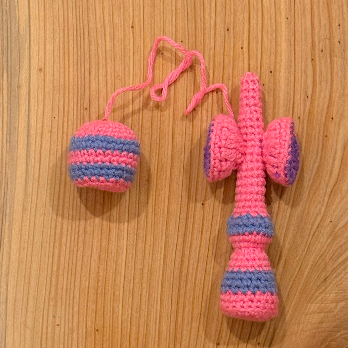 !   Knitted Kendamas