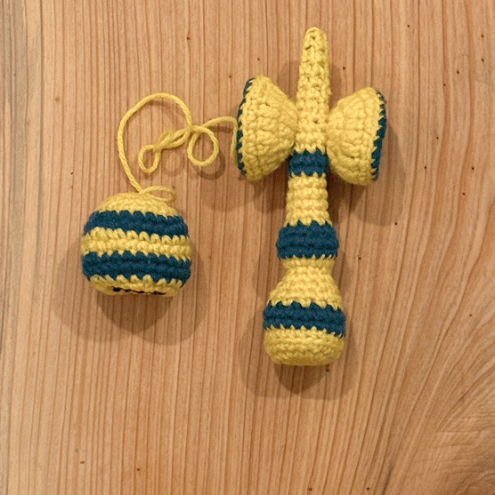 !   Knitted Kendamas